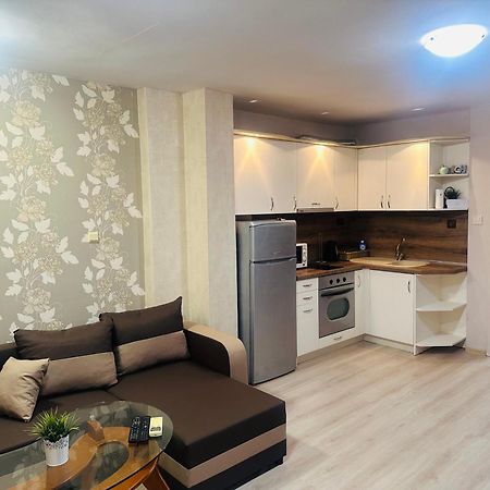 Lux Apartment Sisi Burgas Esterno foto